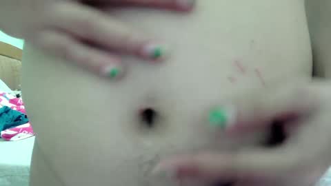 Snapshot of michaeltagocon chatting on January 12, 11:17 am My name is Kel 18. 53 short and petite... online show from January 12, 11:17 am
