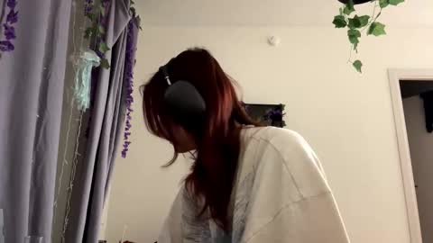 Mary online show from February 9, 12:35 am