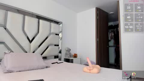 MICHELLE online show from November 9, 1:29 pm