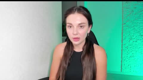 Michellee online show from November 1, 4:22 pm