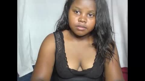 michou61 online show from December 22, 8:50 am