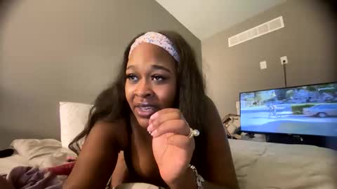 midaxmichelle online show from January 19, 7:04 am