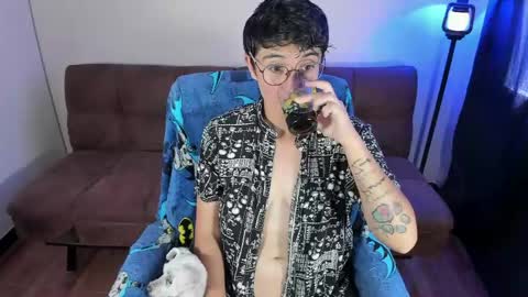 Blue online show from April 20, 3:37 pm