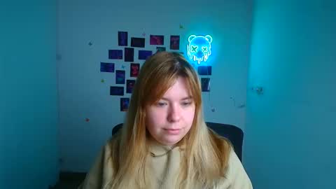 Mariana online show from April 17, 5:31 am