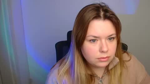 Snapshot of midnightmariana chatting on October 16, 7:44 am Mariana online show from October 16, 7:44 am