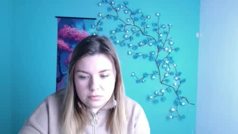 Mariana online show from October 28, 12:33 pm