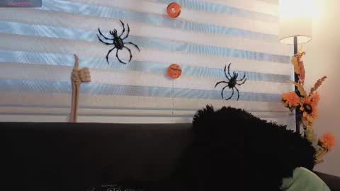 midori__san online show from November 4, 7:08 pm