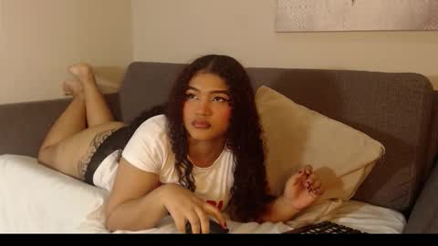 miel online show from October 17, 1:36 pm