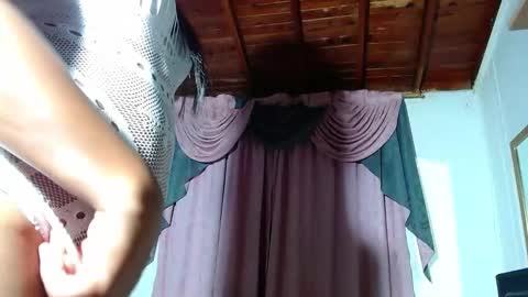 mielsquirt online show from November 22, 7:33 am