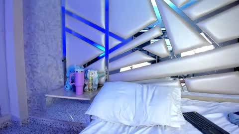 MIA 3 online show from February 26, 2:10 am