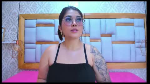 Mia  online show from November 2, 12:08 pm