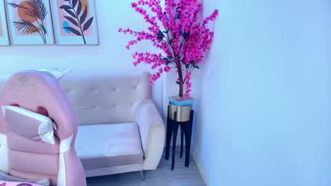 Miia  online show from March 6, 11:05 am