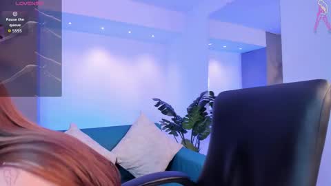 Miia 3 online show from November 22, 12:41 pm