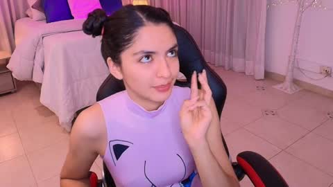 Mia online show from February 21, 3:56 am