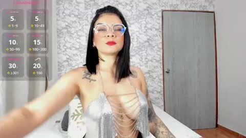 miiaa_monroe online show from December 16, 2:34 pm