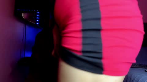 Sarah online show from March 6, 6:59 pm