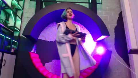 Ammy  online show from February 27, 4:07 pm