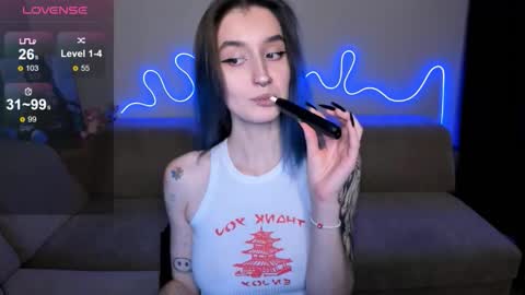 Mika online show from December 3, 8:00 pm