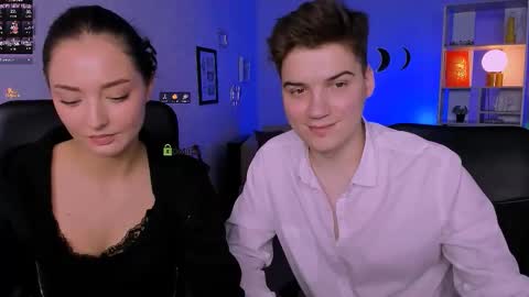 Miki online show from November 6, 1:17 pm