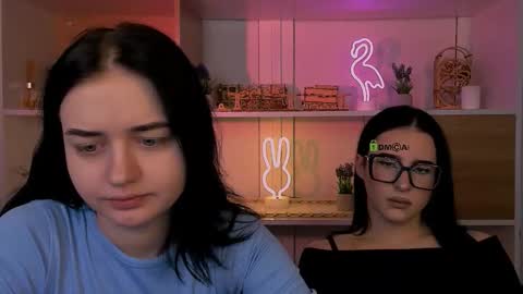 miki_ti online show from December 15, 6:51 am