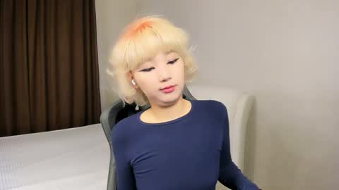 mil_waves online show from December 4, 1:02 pm