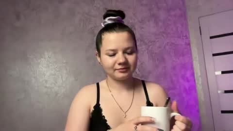 Mila online show from July 9, 9:39 pm