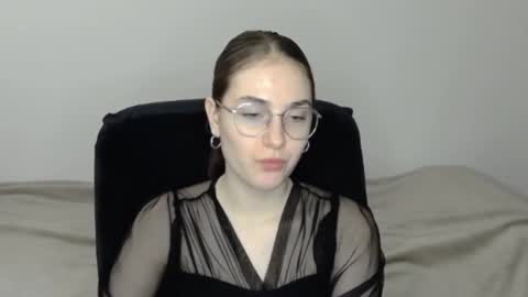 mila_keyy online show from February 27, 8:41 pm