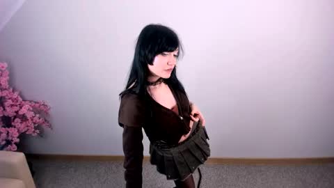 Mila online show from December 18, 7:24 am