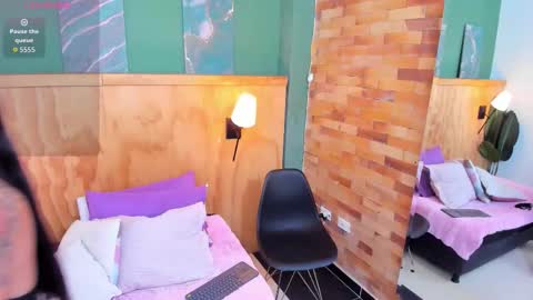 Mila online show from February 6, 12:08 pm