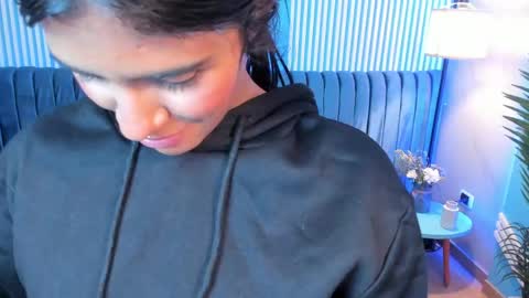 Mila online show from April 19, 6:10 pm