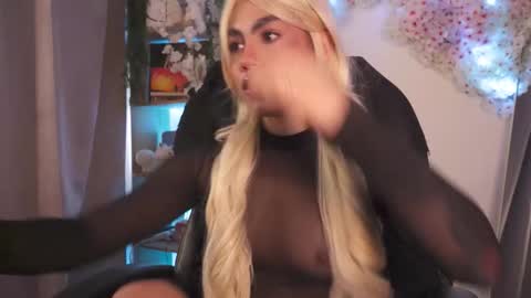 M I L A  online show from October 29, 12:09 pm