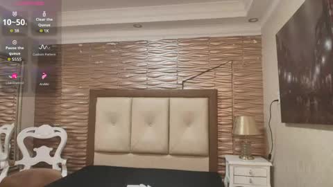 miladiosa online show from April 10, 12:22 pm