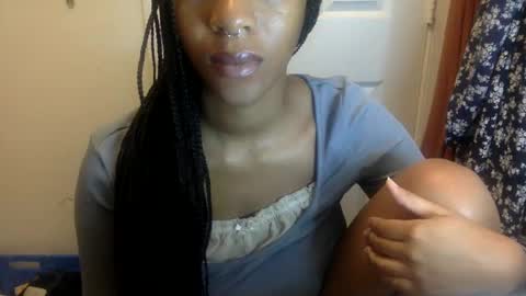 Miladreama online show from February 26, 8:35 pm