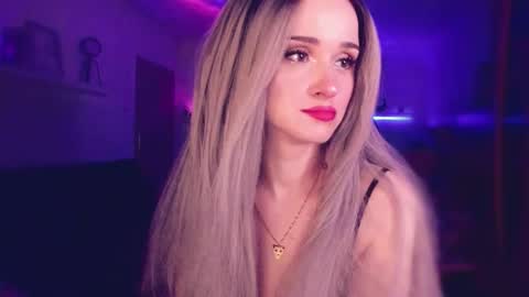 MiladyJolie online show from January 14, 6:07 am