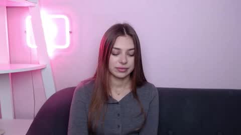 milanaangelas online show from February 20, 6:01 am