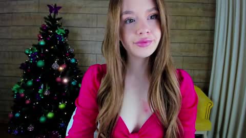 MilanaBalmain online show from December 23, 4:44 am