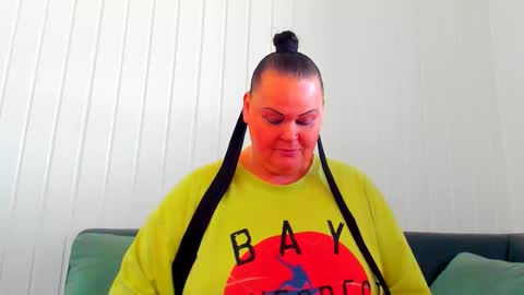 Lana online show from March 12, 1:47 pm