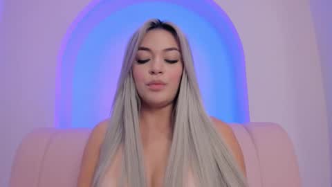 Sexy Mila  online show from February 18, 11:09 am