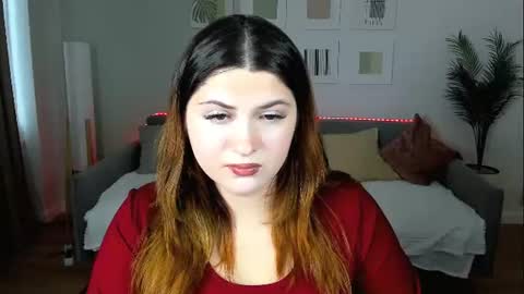 milenafiery online show from June 16, 7:42 am