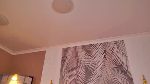 Miley online show from October 29, 5:23 am