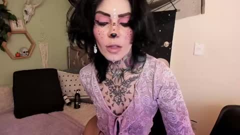 Isabella online show from June 4, 2:43 pm