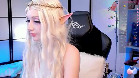 milky cute online show from February 1, 12:53 am