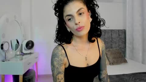 Milagros online show from January 25, 2:37 am