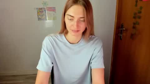 millie_lacroix online show from July 5, 2:01 pm