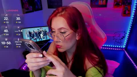 Monkey D Maddie online show from October 9, 9:19 pm