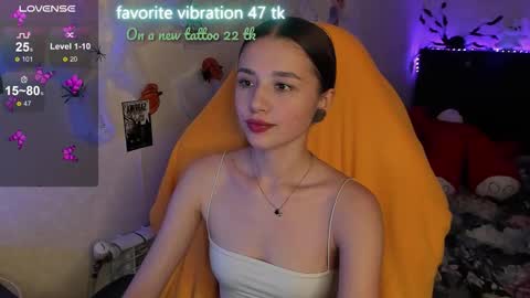 Emily online show from October 26, 3:51 pm