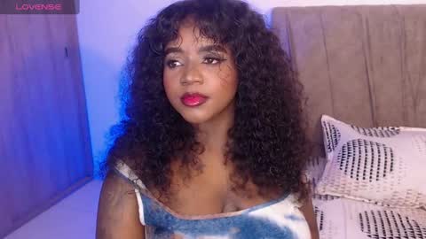 Mimi online show from November 7, 5:46 am