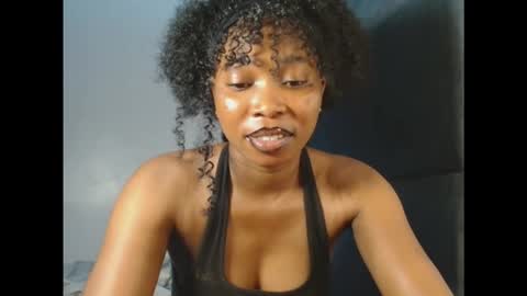 mimi online show from November 11, 11:35 pm