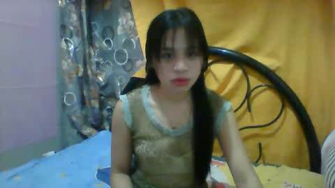 mimiyolove online show from February 18, 2:27 pm