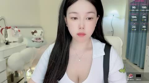 mimmouo online show from May 19, 7:26 am